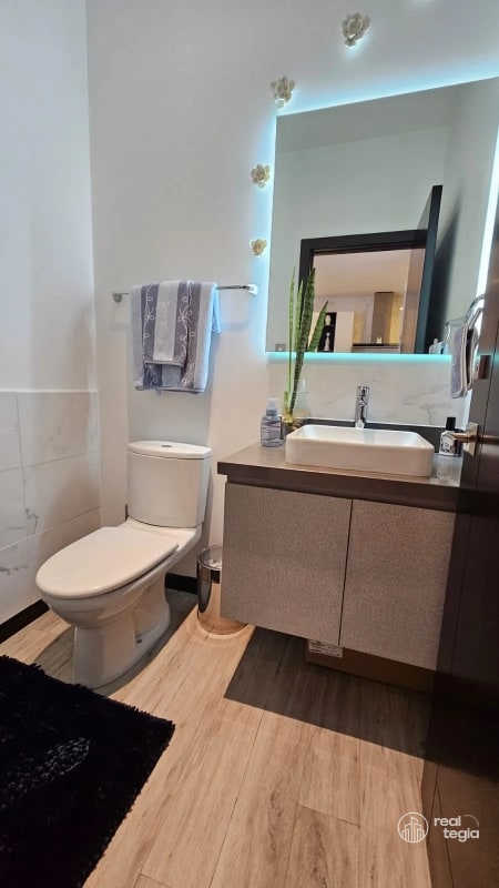 APARTAMENTO EN LIRIOS DE CAYALÁ ZONA 16 - 4