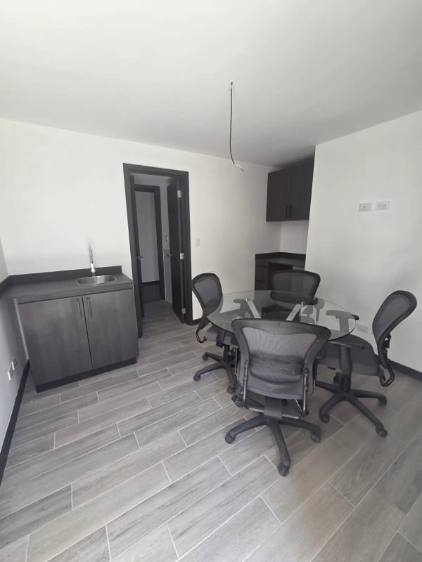 Apartamento para AIRBNB Zona 16 cerca embajada USA — Apartamento en Venta en Zona 16, Guatemala, Ciudad — foto 1 de 16
