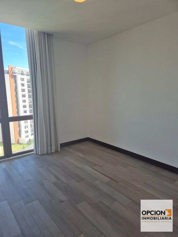 VENDO APARTAMENTO SAN ISIDRO 2021 TORRE 1 - 5