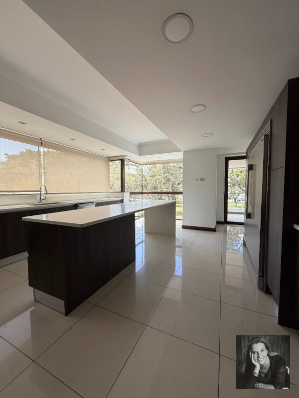 Apartamento de Lujo en Alquiler en Zona 14, Guatemala - 5