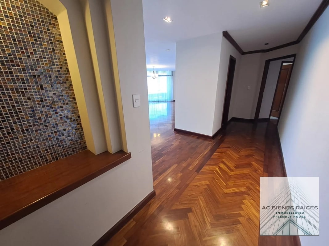 Lujoso apartamento en L Excellence zona 14 - 11