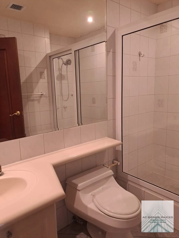 Lujoso apartamento en L Excellence zona 14 - 3