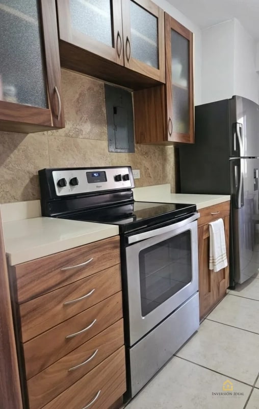 Apartamento en renta Equipado - $850 - Edificio Convista Z.15 - 1 Hab + Cuarto de Servicio - 8