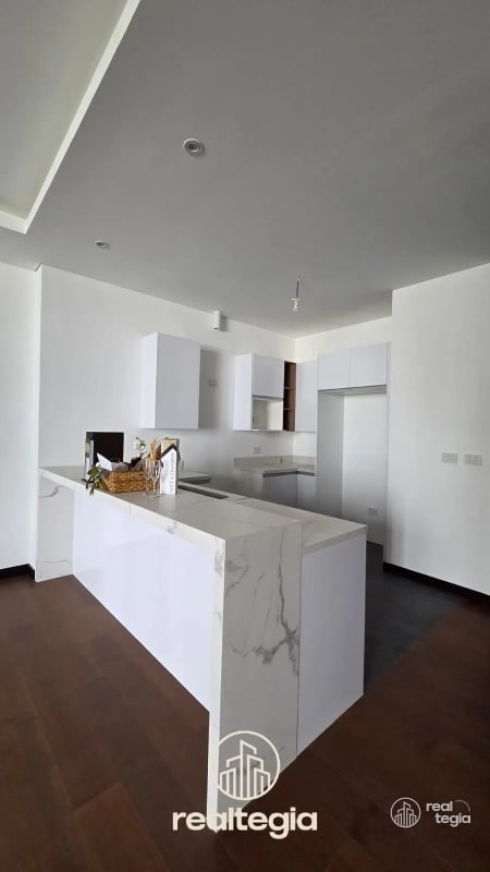 APARTAMENTO EN NOGALES DE CAYALÁ ZONA 16 - 10