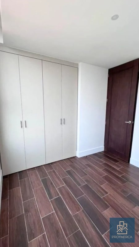 Apartamento en alquiler, Edificio Roselló, Zona 13 - 8