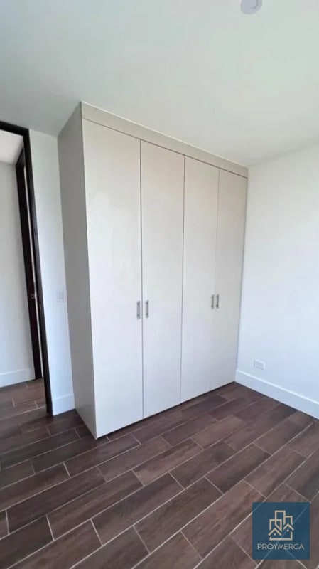 Apartamento en alquiler, Edificio Roselló, Zona 13 - 7
