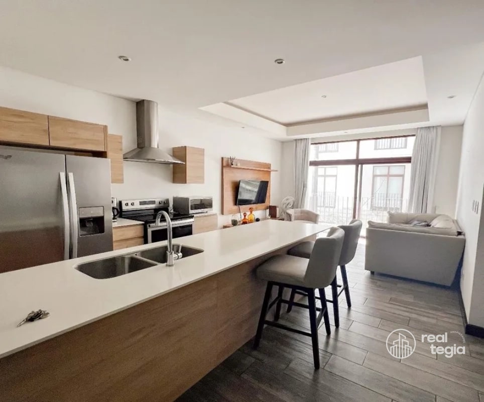 APARTAMENTO EN LIRIOS DE CAYALÁ ZONA 16 - 1