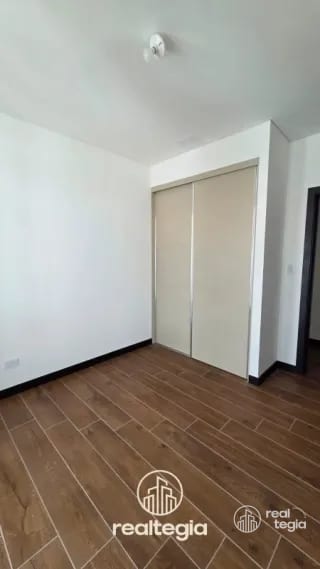 Apartamento Lirios IV de Cayalá Zona 16 — Apartamento en Alquiler en Lirios de Cayalá IV, Zona 16, Guatemala, Ciudad — miniatura 4 de 9