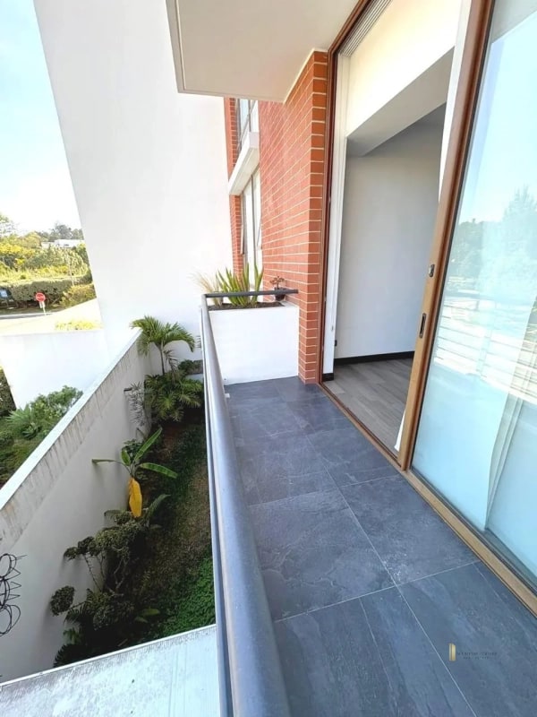 APARTAMENTO EN RENTA – Edificio San Isidro 20/21, Zona 16 - 9