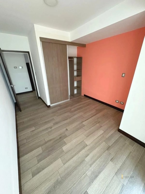 APARTAMENTO EN RENTA – Edificio San Isidro 20/21, Zona 16 - 5