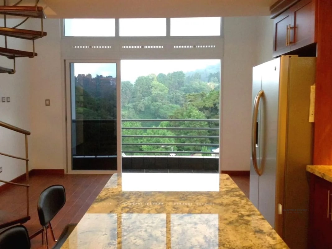 APARTAMENTO TIPO LOFT EN RENTA – Edificio Lindora, Zona 16 - 6