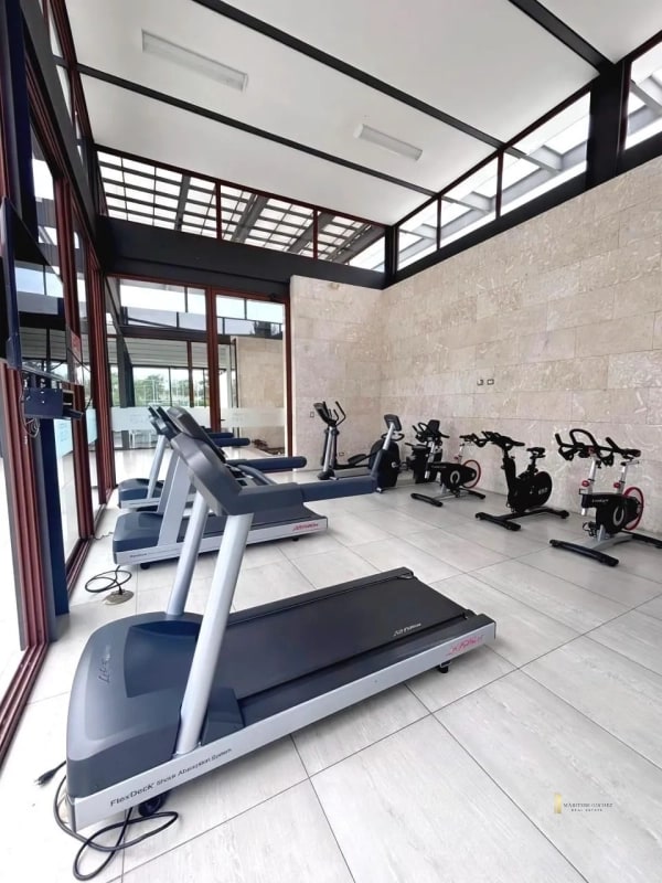 APARTAMENTO TIPO LOFT EN RENTA – Edificio Lindora, Zona 16 - 2