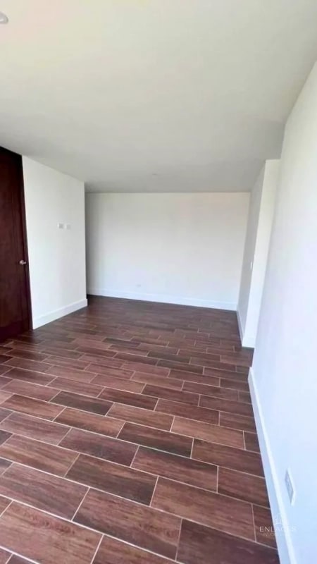 Zona 13 • Apartamento en Renta • Edificio Roselló - 2