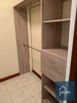 Townhouse/apto en venta VILLA REAL Zona 10 (D) — Apartamento en Venta en Villareal, Zona 10, Guatemala, Ciudad — miniatura 4 de 10