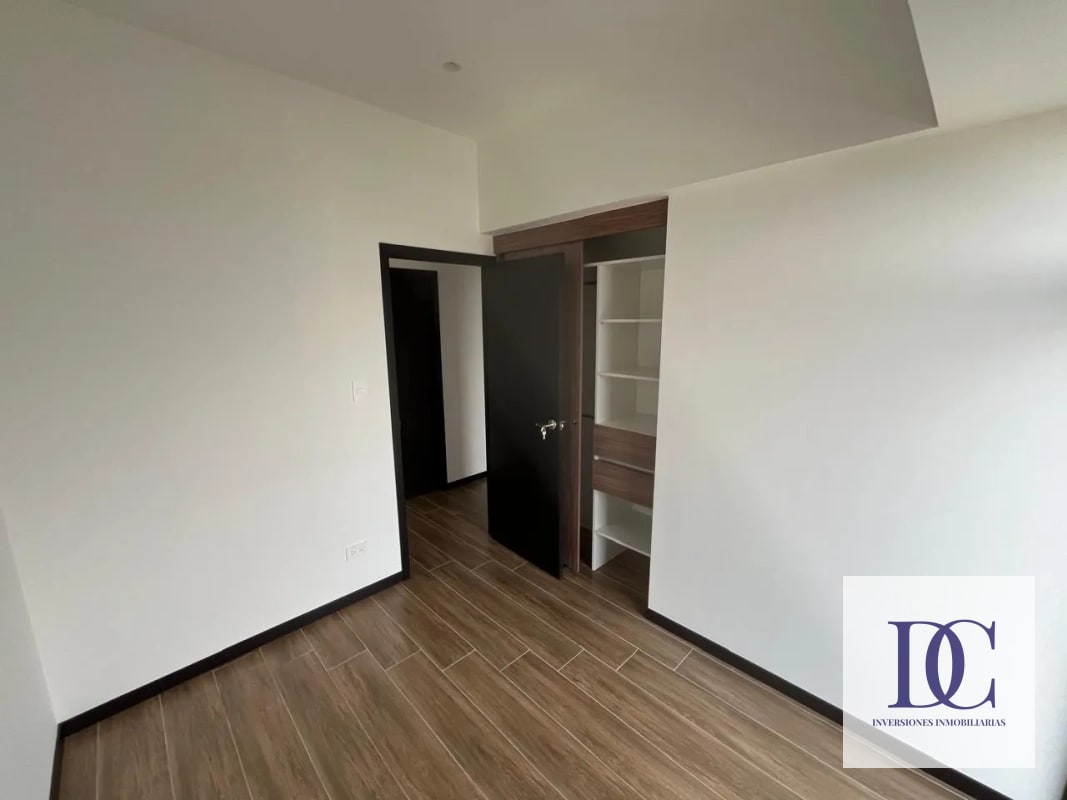 APARTAMENTO EN VENTA – EDIFICIO MARABI | MARISCAL ZONA 11 - 14