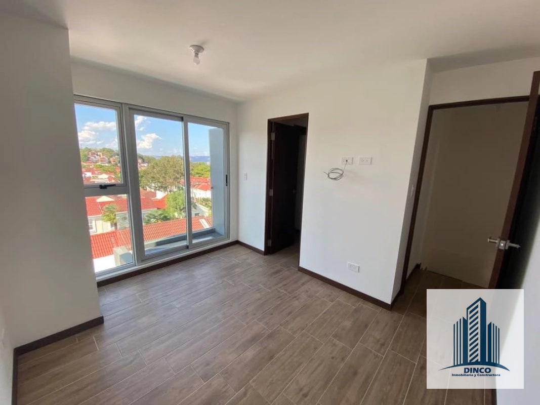 Vendo Apartamento en Edificio Nuvo - El Naranjo - 4