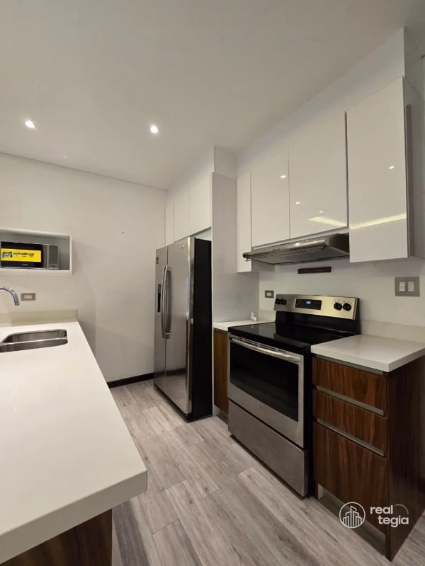 APARTAMENTO EN LIRIOS DE CAYALÁ ZONA 16 - 9