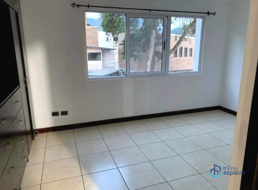 Apartamento en venta – Edificio Euzkadi, Zona 16 - 12