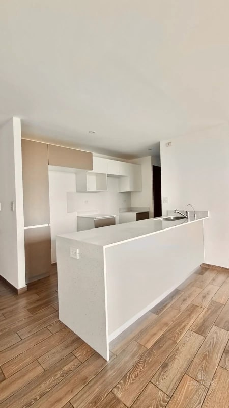 Zona 15 • Apartamento en Renta • Edificio Parque 15 - 1