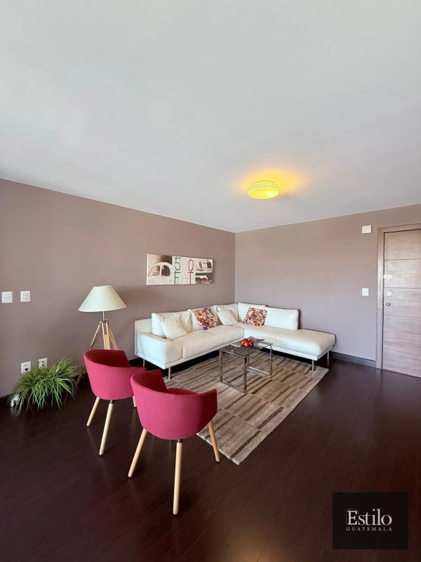 HERMOSO APARTAMENTO AMUEBLADO EN VENTA. ZONA 14 - 6