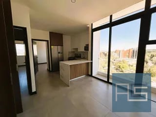 Moderno e iluminado apartamento amueblado en Alquiler para estrenar en Vista Hermosa II — Apartamento en Alquiler en Arles, Zona 15, Guatemala, Ciudad — miniatura 1 de 16