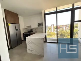 Moderno e iluminado apartamento amueblado en Alquiler para estrenar en Vista Hermosa II — Apartamento en Alquiler en Arles, Zona 15, Guatemala, Ciudad — miniatura 10 de 16