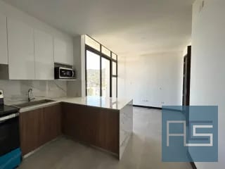 Moderno e iluminado apartamento amueblado en Alquiler para estrenar en Vista Hermosa II — Apartamento en Alquiler en Arles, Zona 15, Guatemala, Ciudad — miniatura 8 de 16