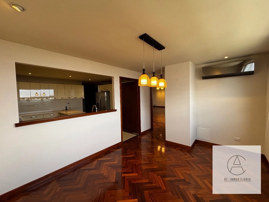 Apartamento amplio en renta , zona 14 - 15
