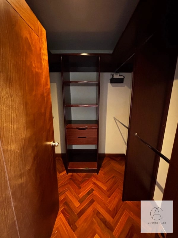 Apartamento amplio en renta , zona 14 - 10