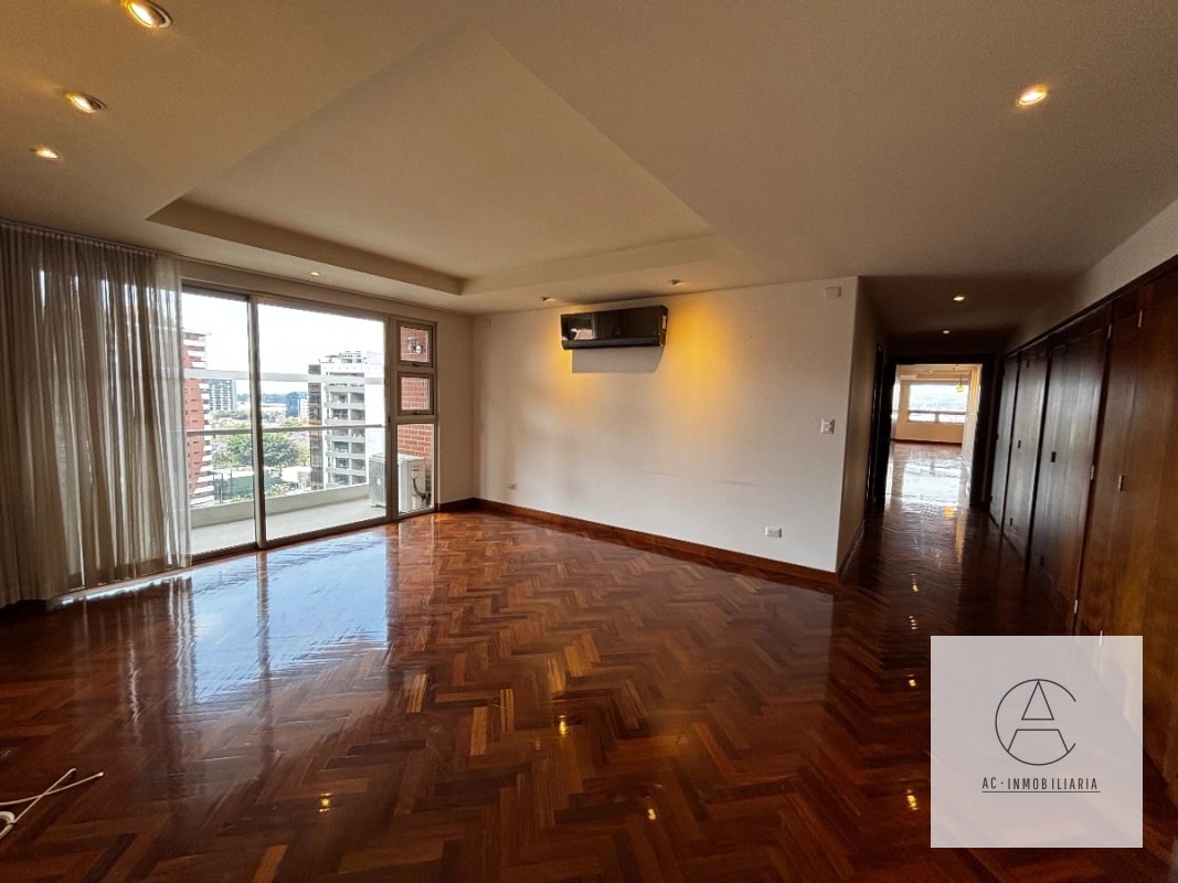 Apartamento amplio en renta , zona 14 - 6