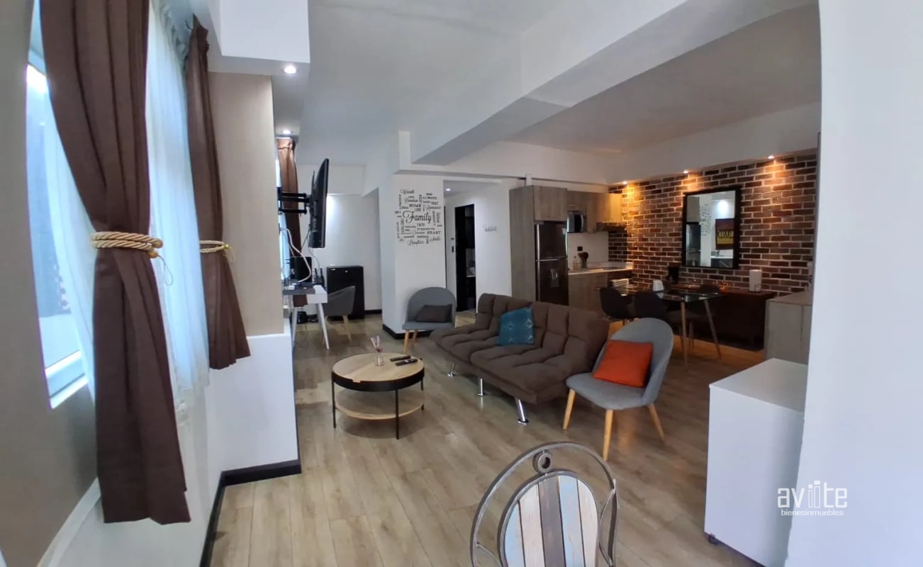 CENTRO VIVO, Zona 1. Apartamento amplio $135,000 - 2