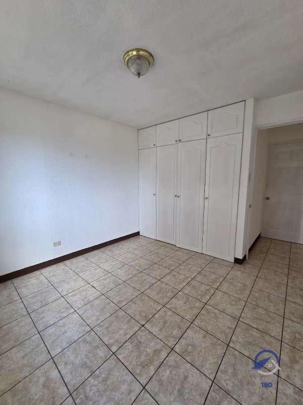 Amplio apartamento en renta en Balcones de Las Charcas, zona 11 - 9