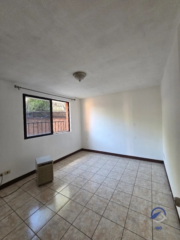 Amplio apartamento en renta en Balcones de Las Charcas, zona 11 - 7