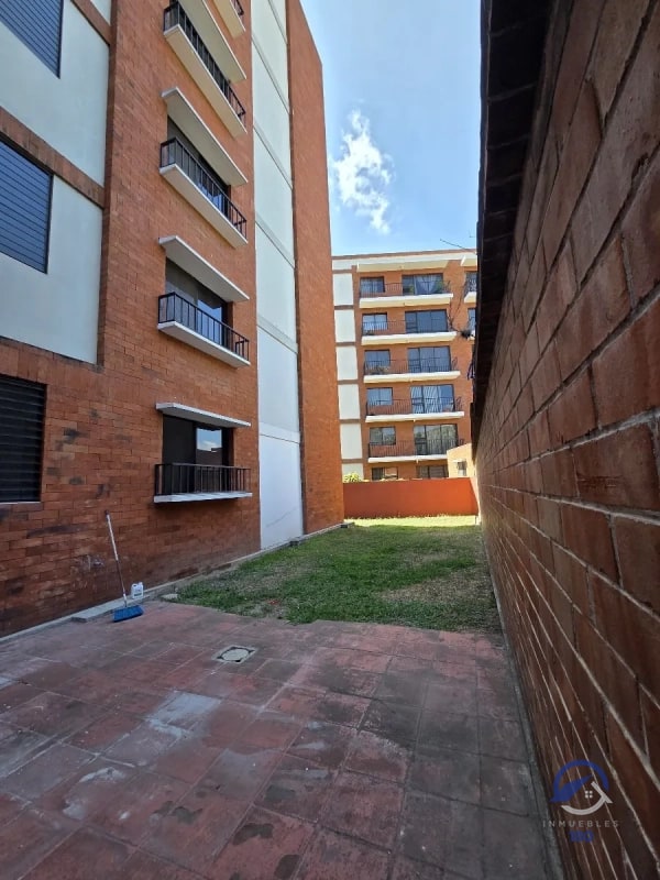 Amplio apartamento en renta en Balcones de Las Charcas, zona 11 - 3