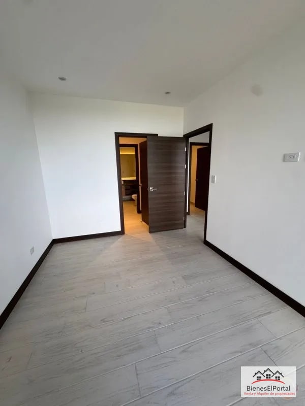 Apartamento en Edificio Spazio Residencias Zona 15 - 3