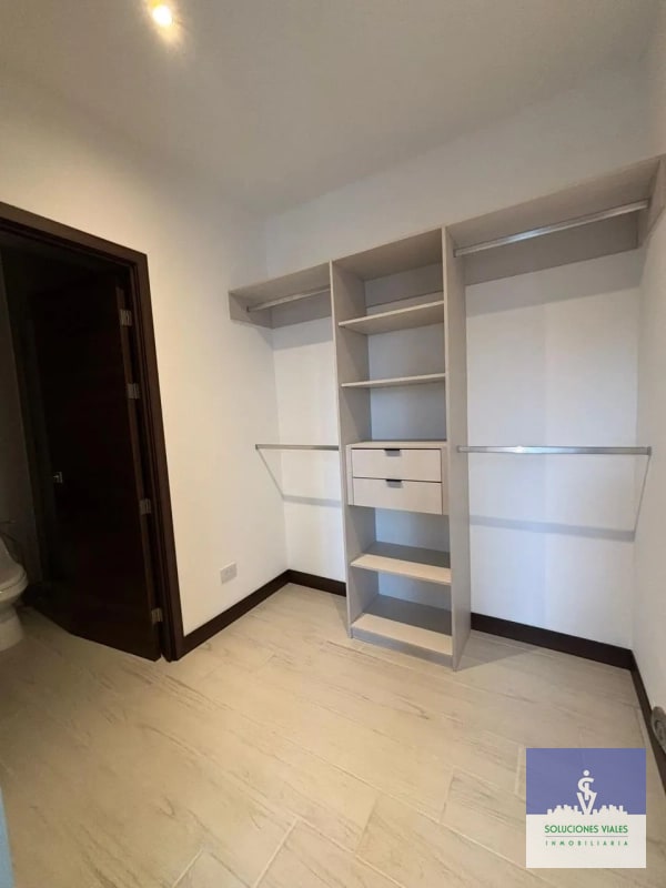 APARTAMENTO NUEVO EN ALQUILER, ZONA 15 - 2