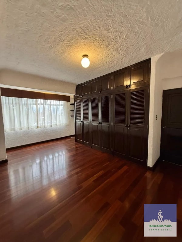 APARTAMENTO AMPLIO EN ALQUILER, ZONA 15 VH2 - 4