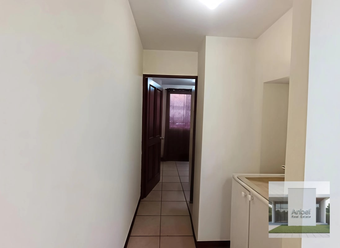 Alquiler Apartamento 2 Dormitorios y Cuarto de servicio en Zona 10 - 2