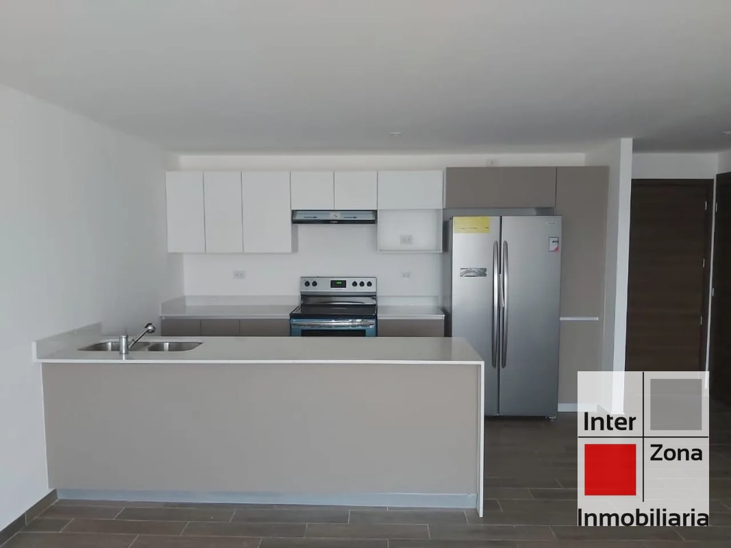 Apartamento en renta. Parque 15, Zona 15 - 10