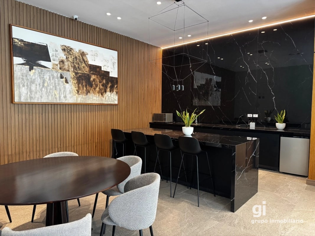 Apartamento de 2 dormitorios en venta en zona 14 - 13