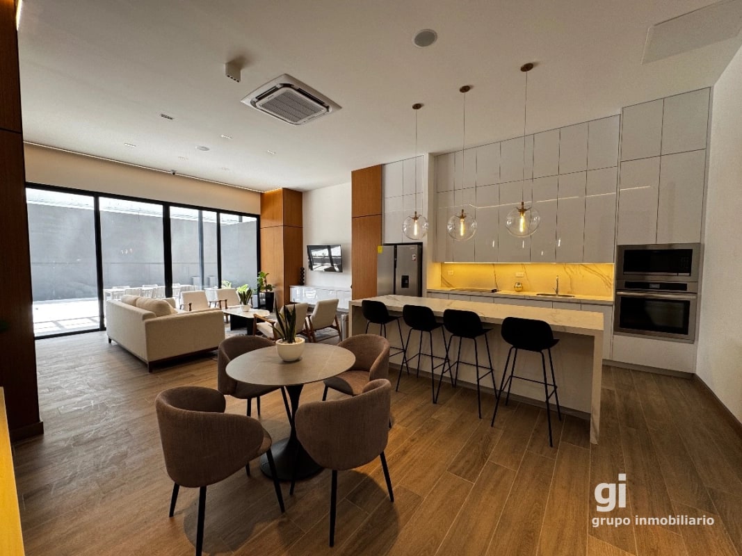 Apartamento de 2 dormitorios en venta en zona 14 - 16