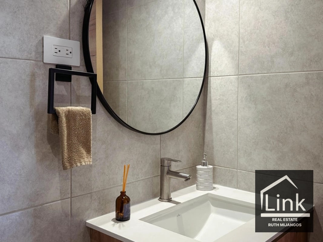 Venta de Apartamento Zona 9 AMUEBLADO - 2