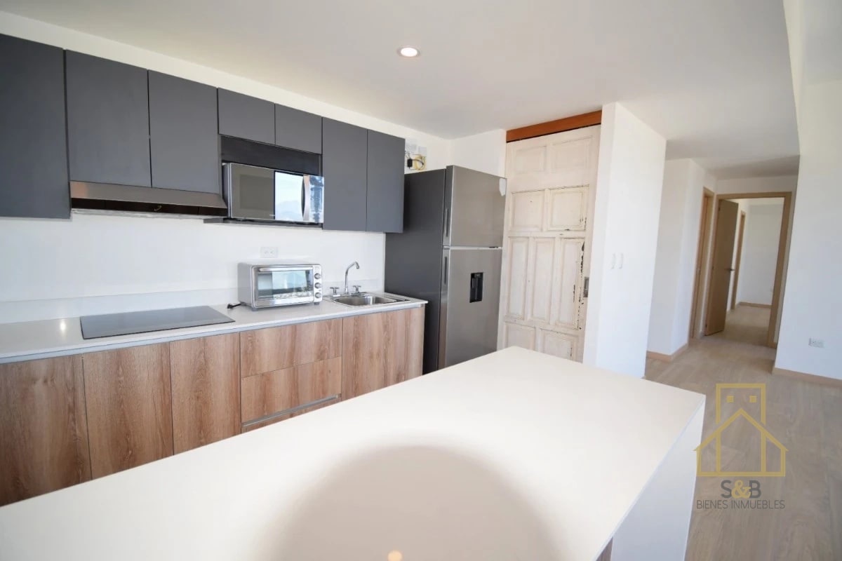 Apartamento en renta, zona 10 - 9