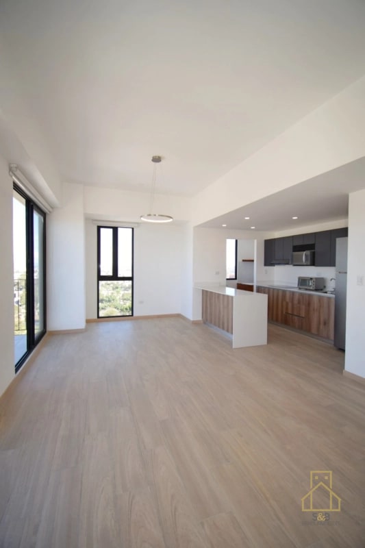 Apartamento en renta, zona 10 - 8