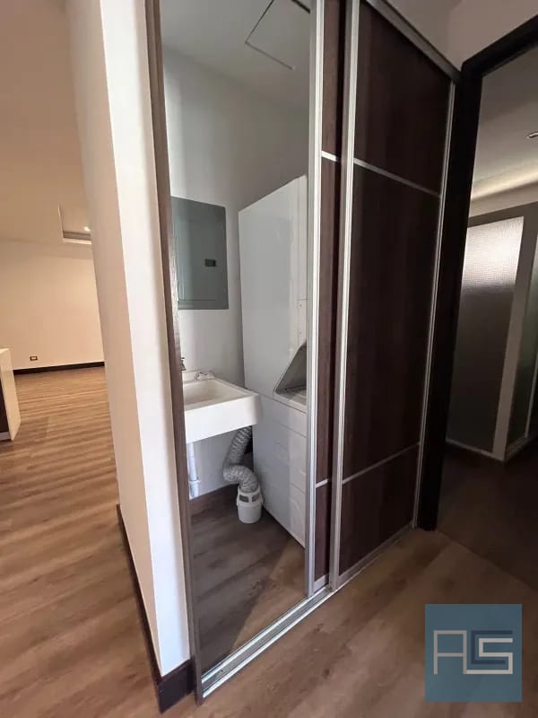 Amplio apartamento en venta de 2 hab en zona 10 — Apartamento en Venta en Zona 10, Guatemala, Ciudad — foto 7 de 17