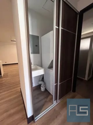 Amplio apartamento en venta de 2 hab en zona 10 — Apartamento en Venta en Zona 10, Guatemala, Ciudad — miniatura 7 de 17