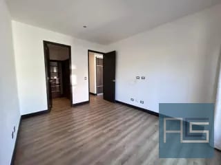 Amplio apartamento en venta de 2 hab en zona 10 — Apartamento en Venta en Zona 10, Guatemala, Ciudad — miniatura 9 de 17