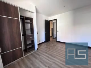 Amplio apartamento en venta de 2 hab en zona 10 — Apartamento en Venta en Zona 10, Guatemala, Ciudad — miniatura 13 de 17