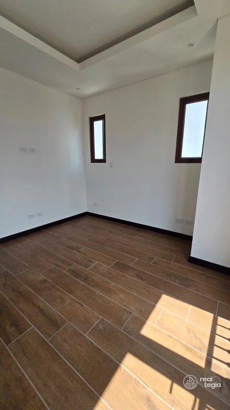 APARTAMENTO EN LIRIOS DE CAYALÁ ZONA 16 - 4