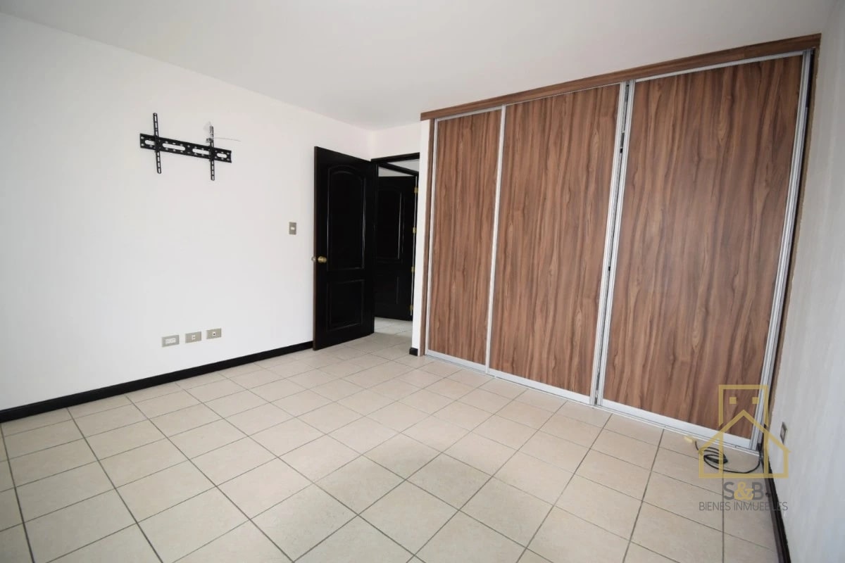 Apartamento en renta, zona 14 - 5